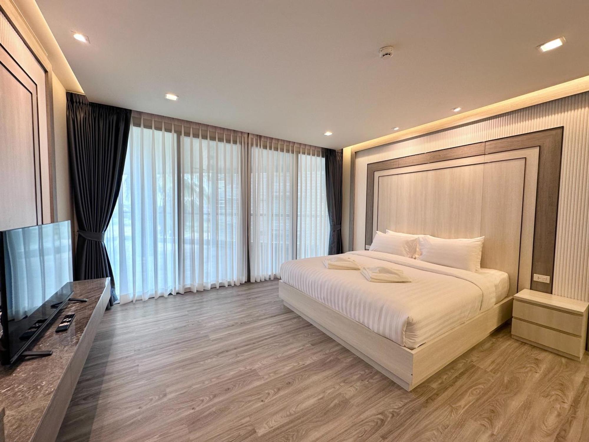 The Regent Phuket Bangtao Beach Aparthotel Банг Тао Бийч Екстериор снимка